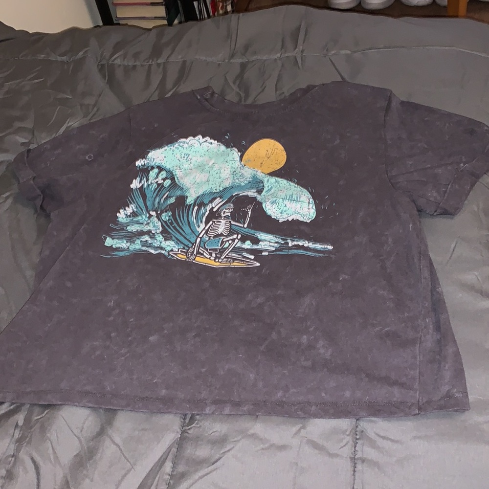 Crop top - Picture 2 of 2